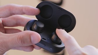 samsung gear iconx 18