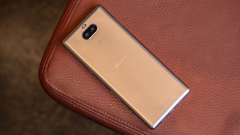 AndroidPIT sony xperia 10 back gt5