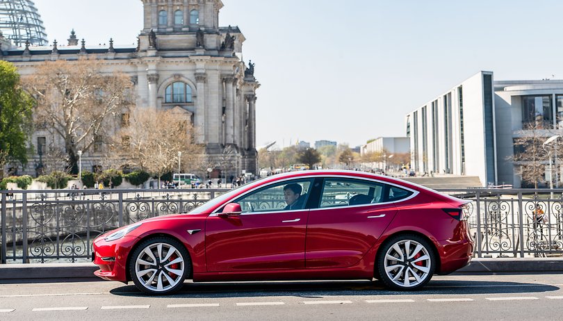 My weekend with a Tesla Model 3: much love and a little frustration