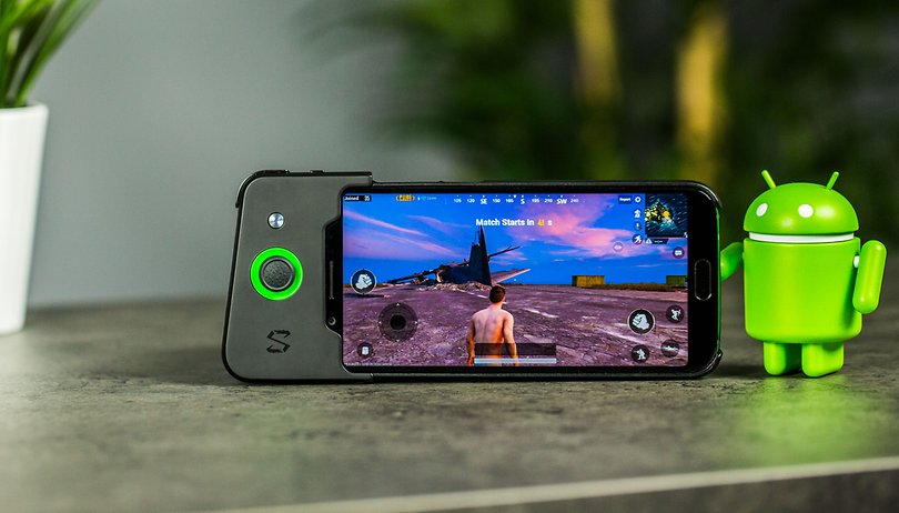 Xiaomi Black Shark: in total black nel nostro video unboxing