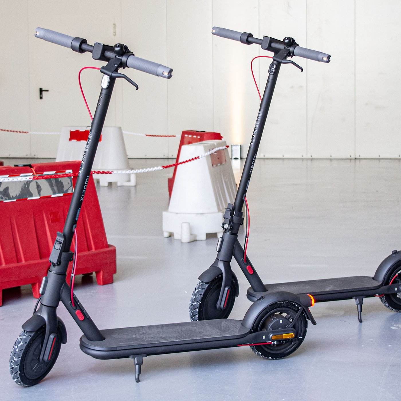 Xiaomi Electric Scooter 4 and Electric Scooter 4 Lite roll out to more  countries -  News