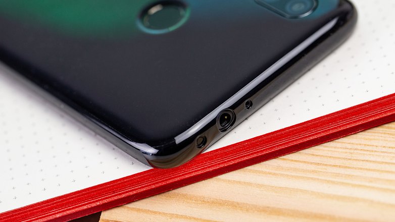 AndroidPIT xiaomi redmi 7 top case