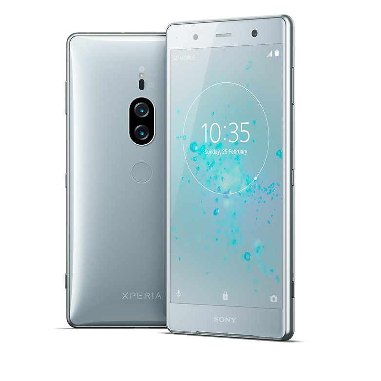 Xperia_XZ2_Premium_group_chromesilver_180223_HighRes-w782 بررسی نمایشگر اکسپریا XZ2 پریمیوم: زیبا و بدون مصرف!  