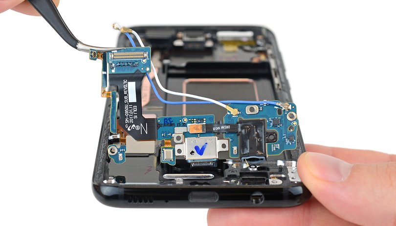 Samsung Galaxy S8 im Härtetest: Biegen, Kratzen, Verbrennen, Aufmachen, Reparieren