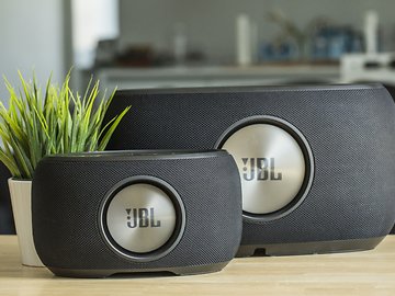 JBL Link 300 e 500 recensione: Google Home alza la voce