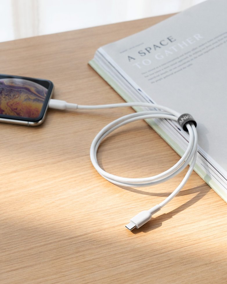 USB C to Lightning 4