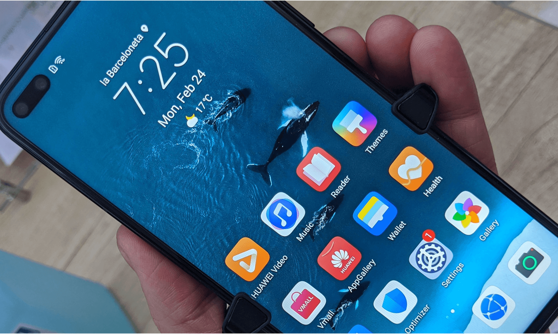 the best mobile tracker app Honor View 30 Pro