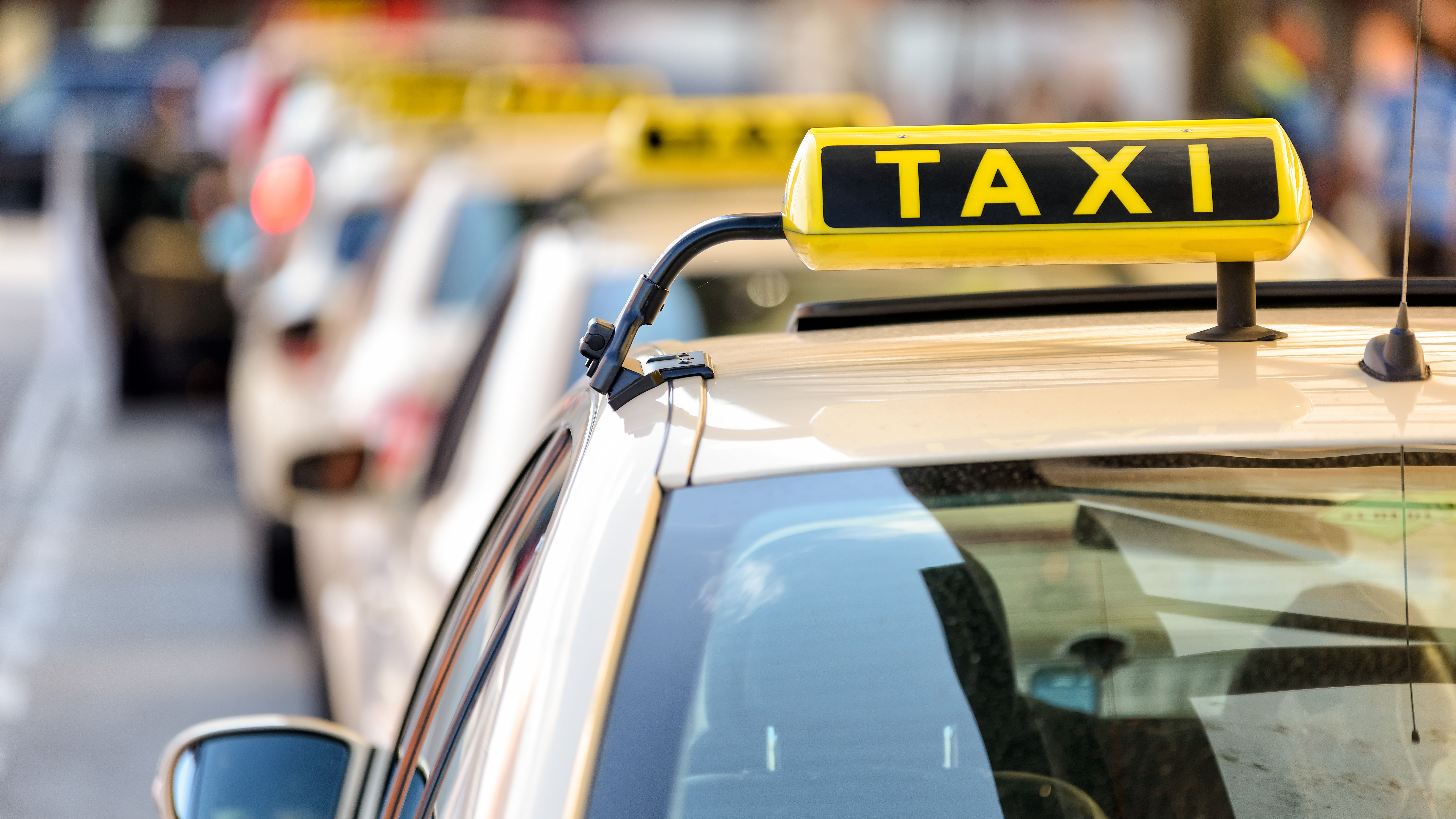 Taxi vs Uber: ne rimarrà soltanto uno? | AndroidPIT