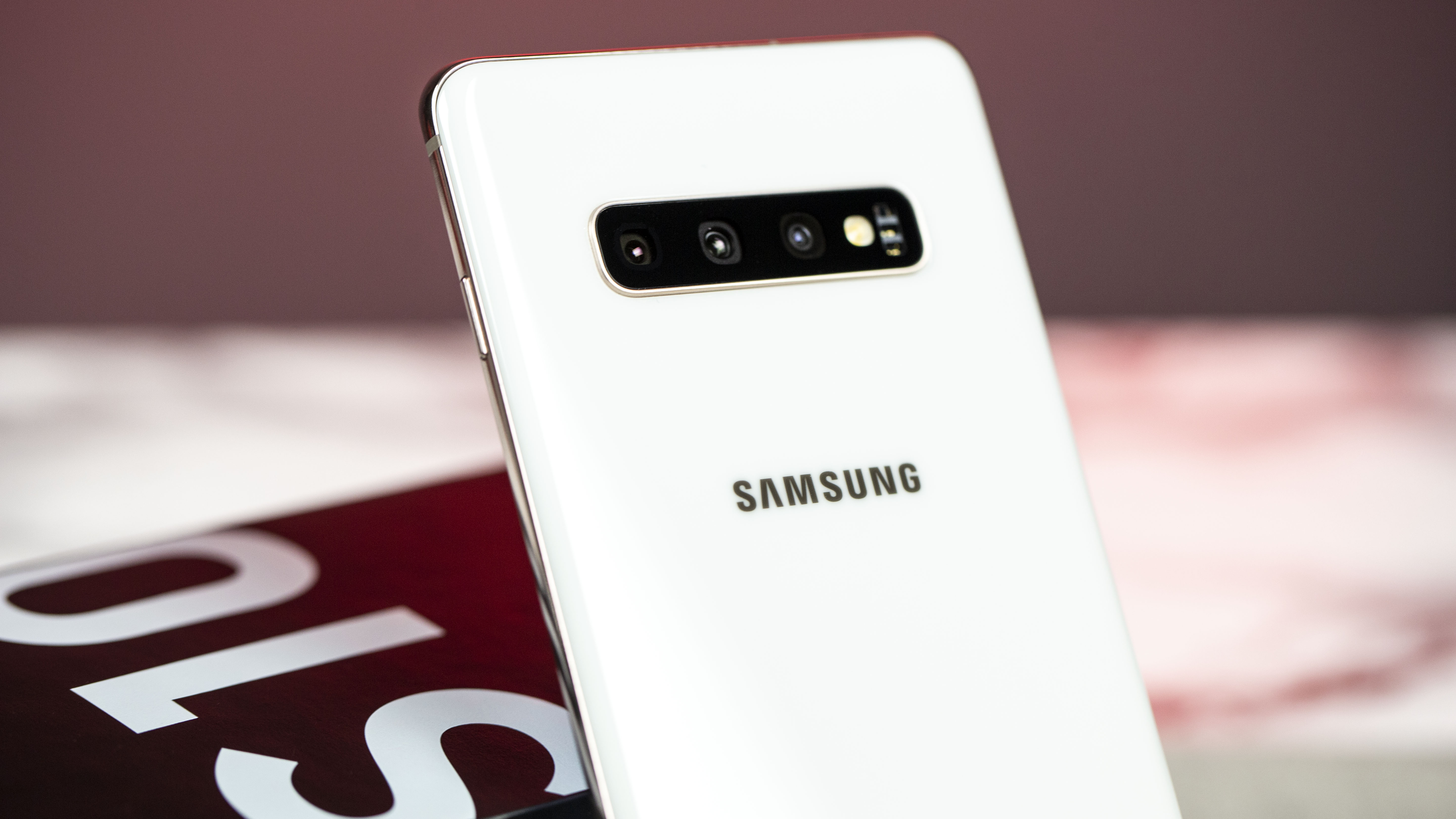 Samsung Galaxy S10e : meilleur prix, test et actualités - Les