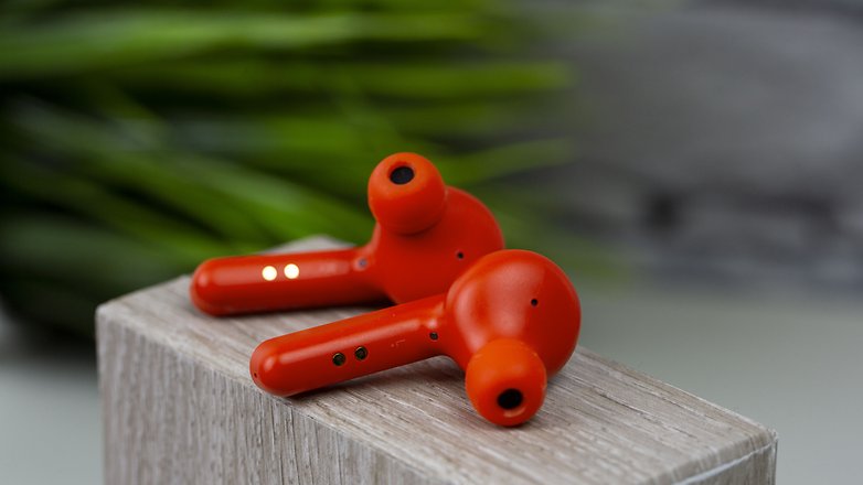 TicPods Free 08