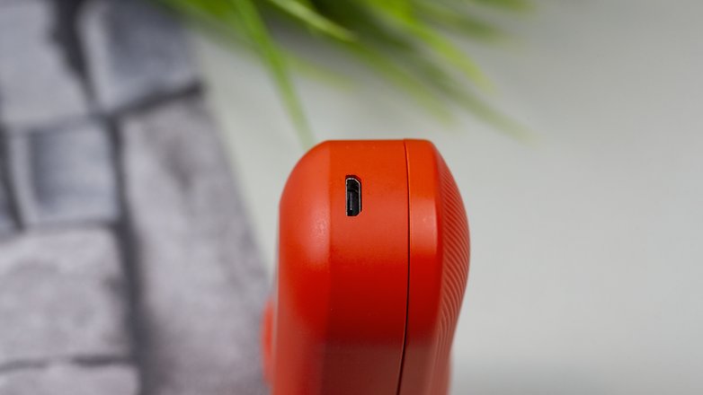 TicPods Free 09