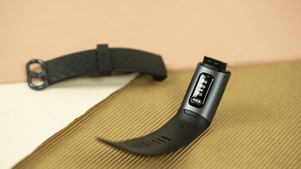 is fitbit charge 3 compatible with samsung s9