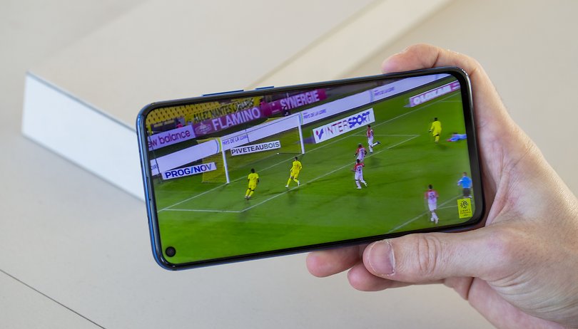 Patente revela celular da Xiaomi com notch de furo duplo