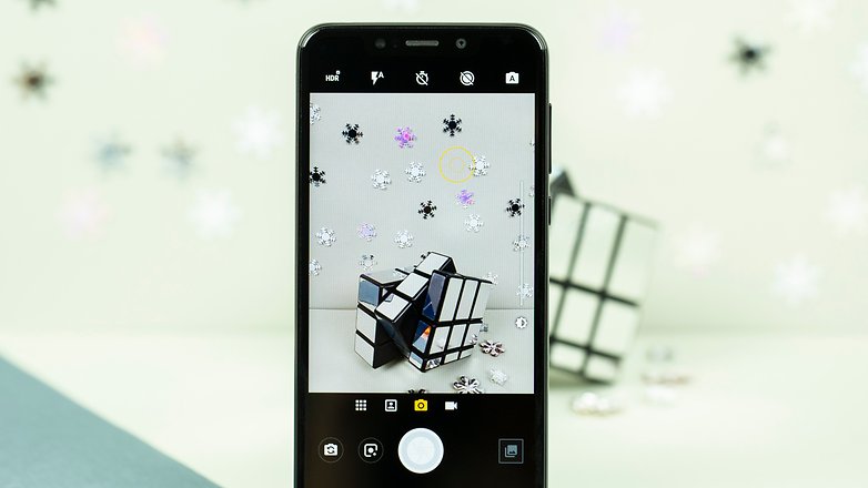 motorola one 03