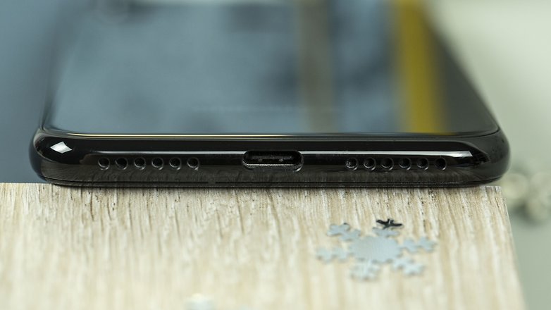 motorola one 06
