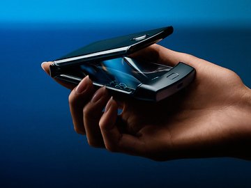 Enquete: o Motorola Razr j&aacute; &eacute; o melhor dobr&aacute;vel de 2019?