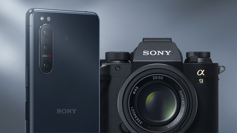 Xperia 5 II Camera Main blue 16 9