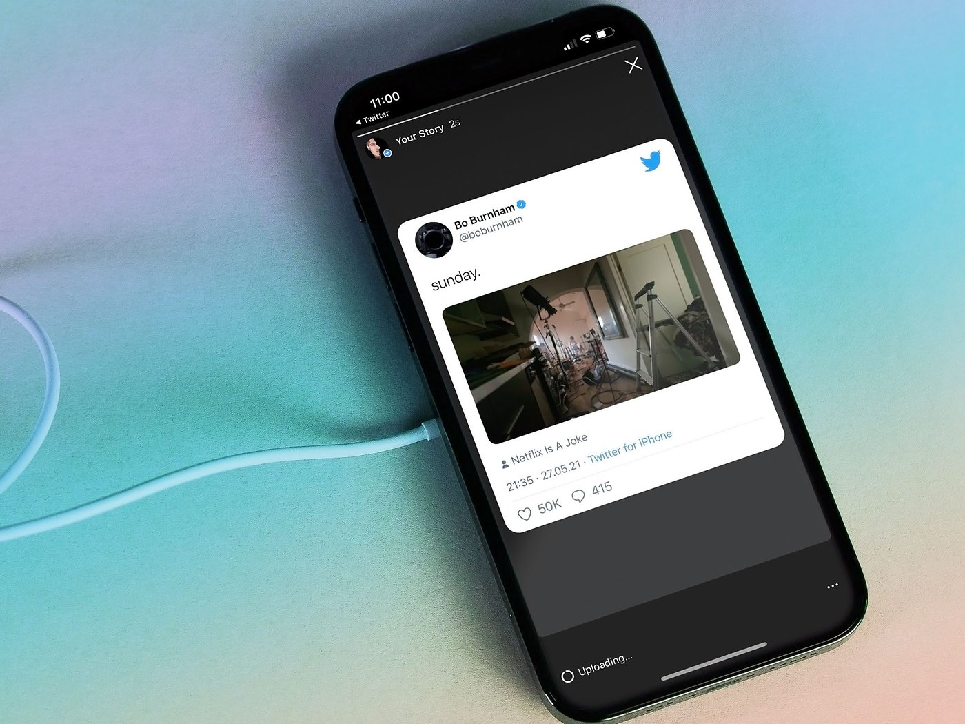 Chia sẻ tweet trên Instagram Stories trên iPhone là một trong những cách tuyệt vời để kết nối với cộng đồng mạng. Với chức năng này, bạn có thể dễ dàng chia sẻ suy nghĩ, kinh nghiệm hoặc những bức ảnh đáng nhớ với mọi người.