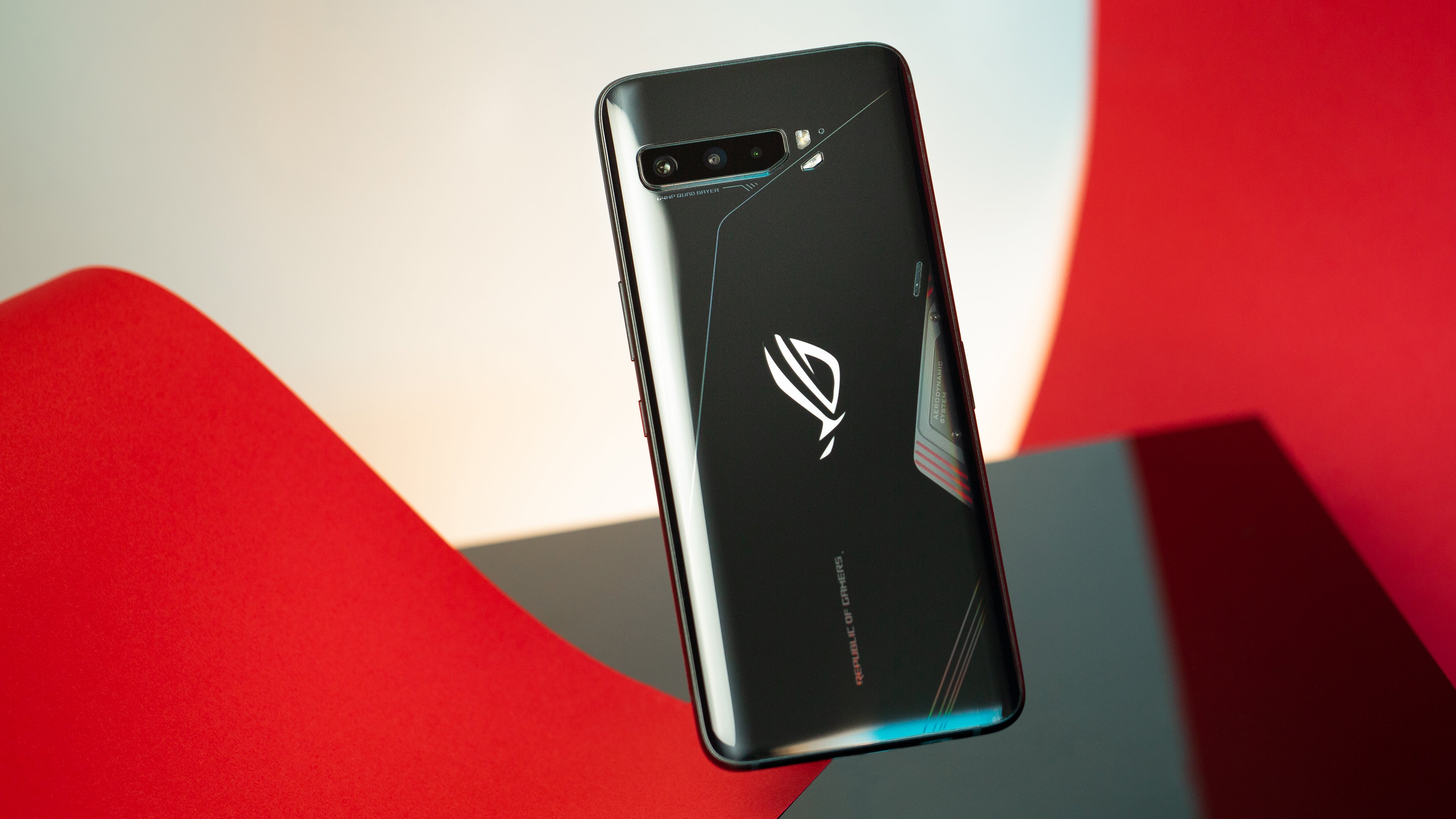 Asus ROG Phone 3 review: the most powerful gaming smartphone | nextpit