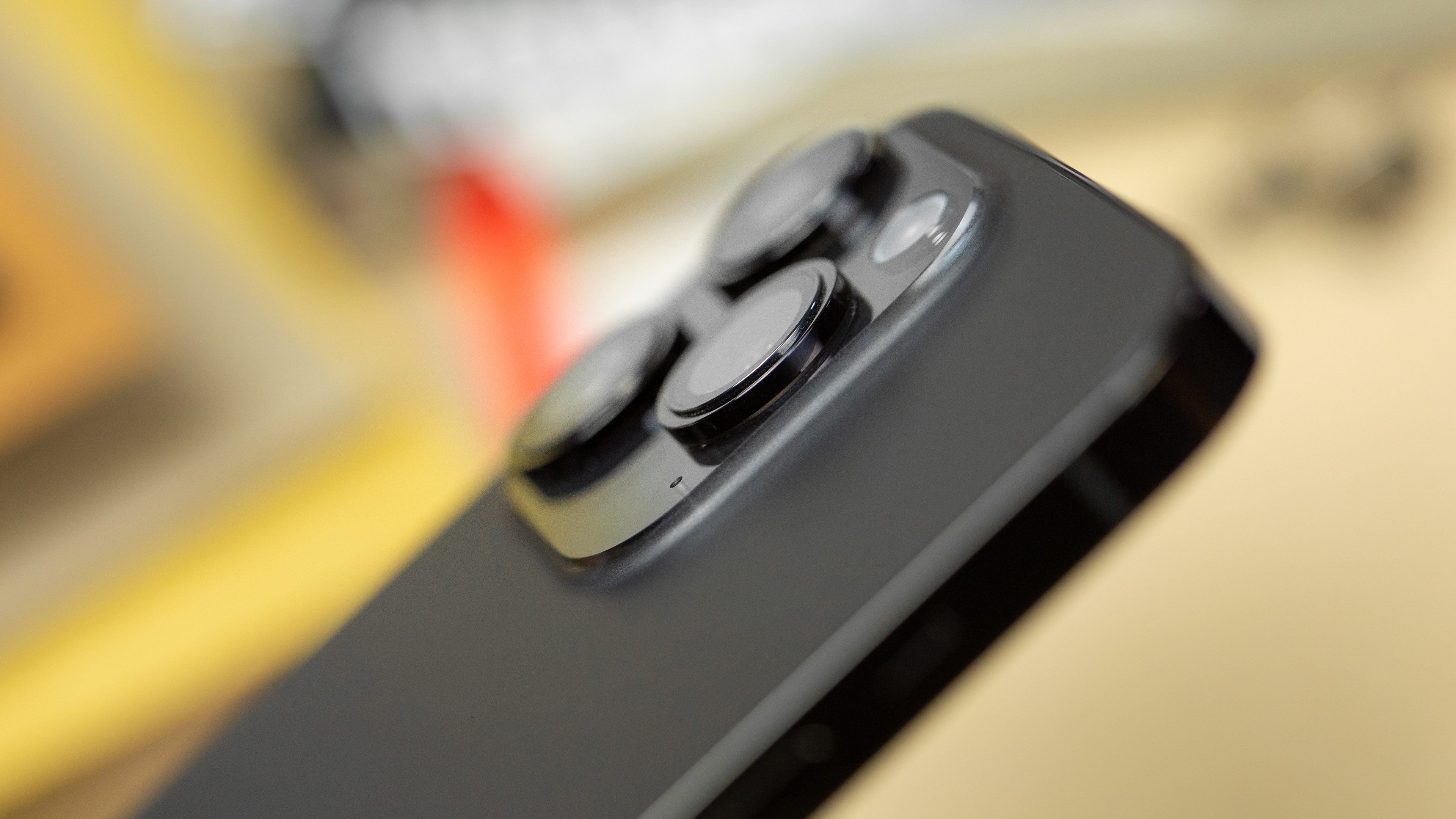 iPhone 15 Pro Max periscope camera to drive sales