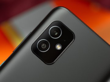 Asus Zenfone 8 et Zenfone 8 Flip officiels: Des flagships plus mesur&eacute;s