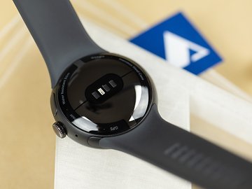 Pixel Watch: Google pourrait enfin activer cette fonction tr&egrave;s pratique de Fitbit