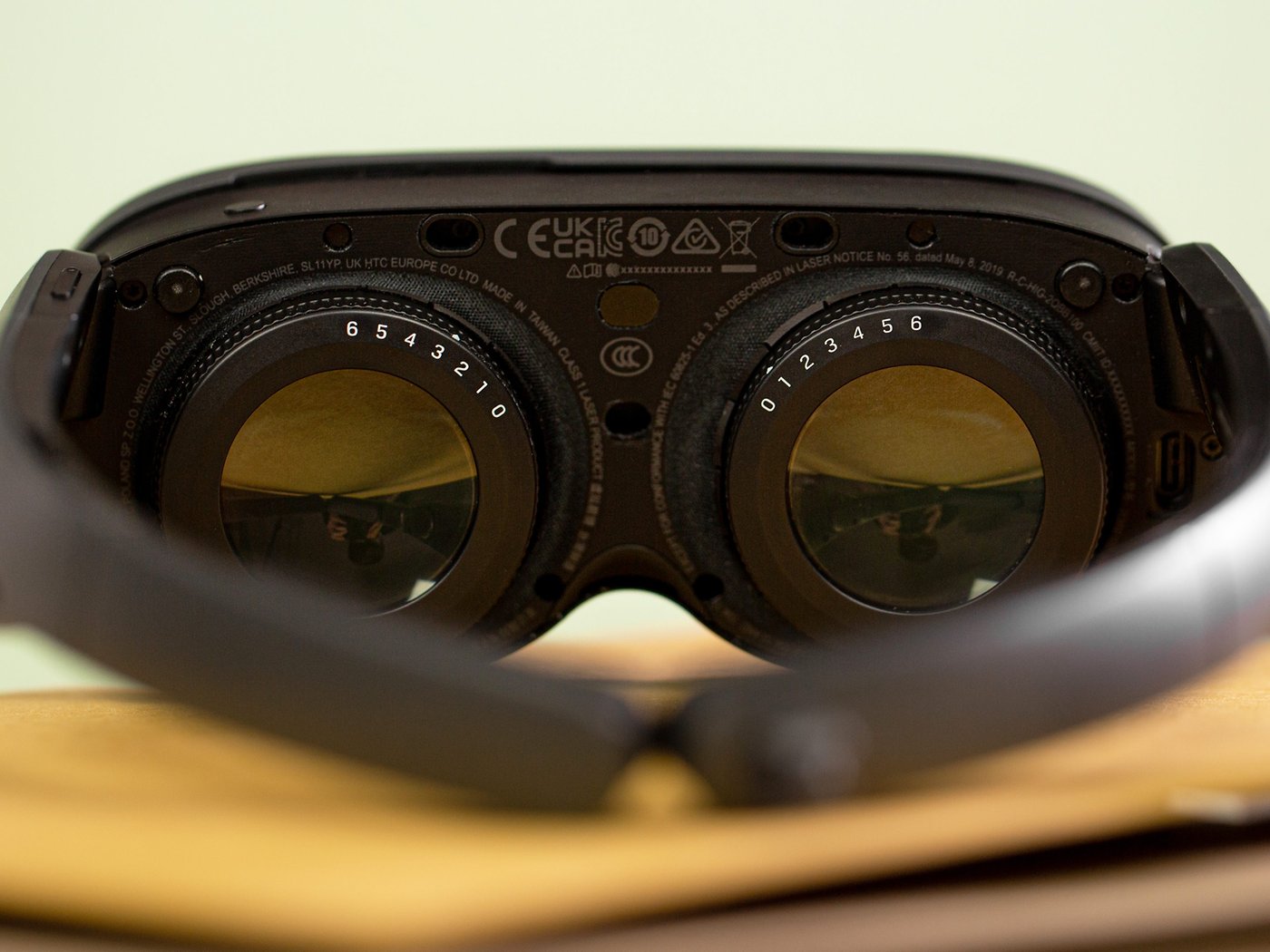 Ça suffit maintenant : Samsung aussi pourrait lancer prochainement son casque  VR Windows Mixed Reality