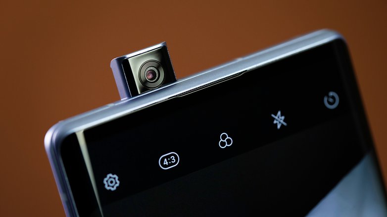NextPit LG Wing camera front