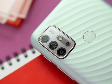 Test du Motorola Moto G10: Le roi du rapport qualit&eacute;-prix est mort.