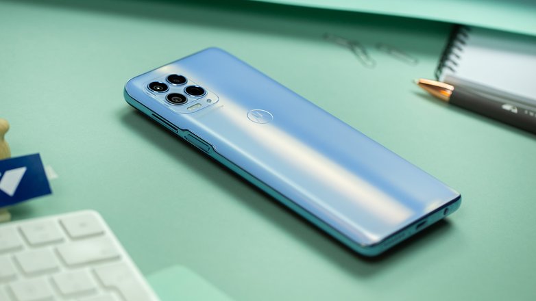 NextPit Motorola Moto G100 Accesories