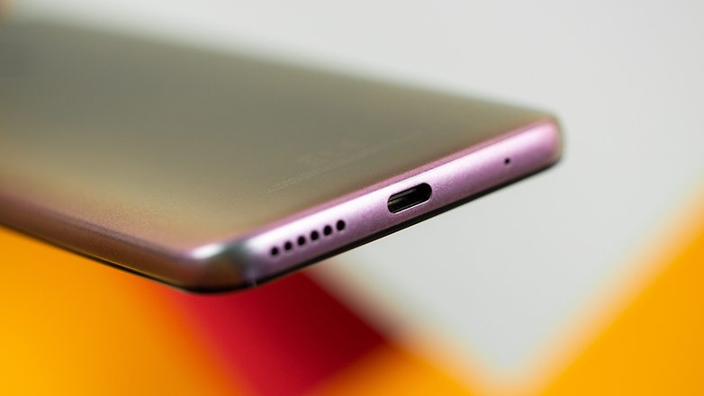 NextPit Motorola Moto G30 usb