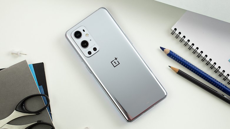 SiguientePit OnePlus 9 Pro atrás