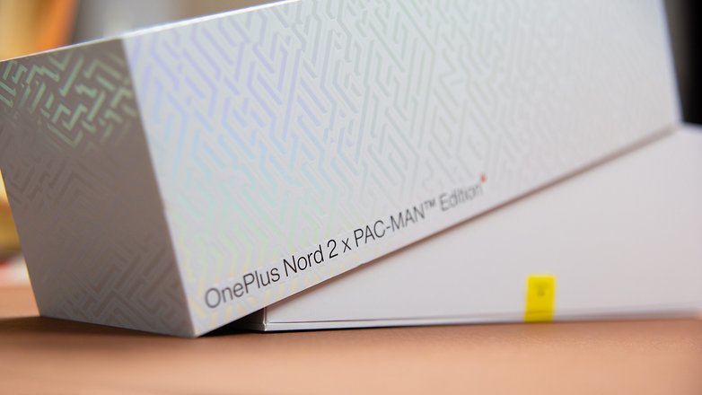आगामीपिट OnePlus Nord Pacman Edition बॉक्स साइड