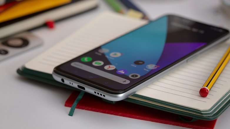 AndroidPIT realme 6 front 6