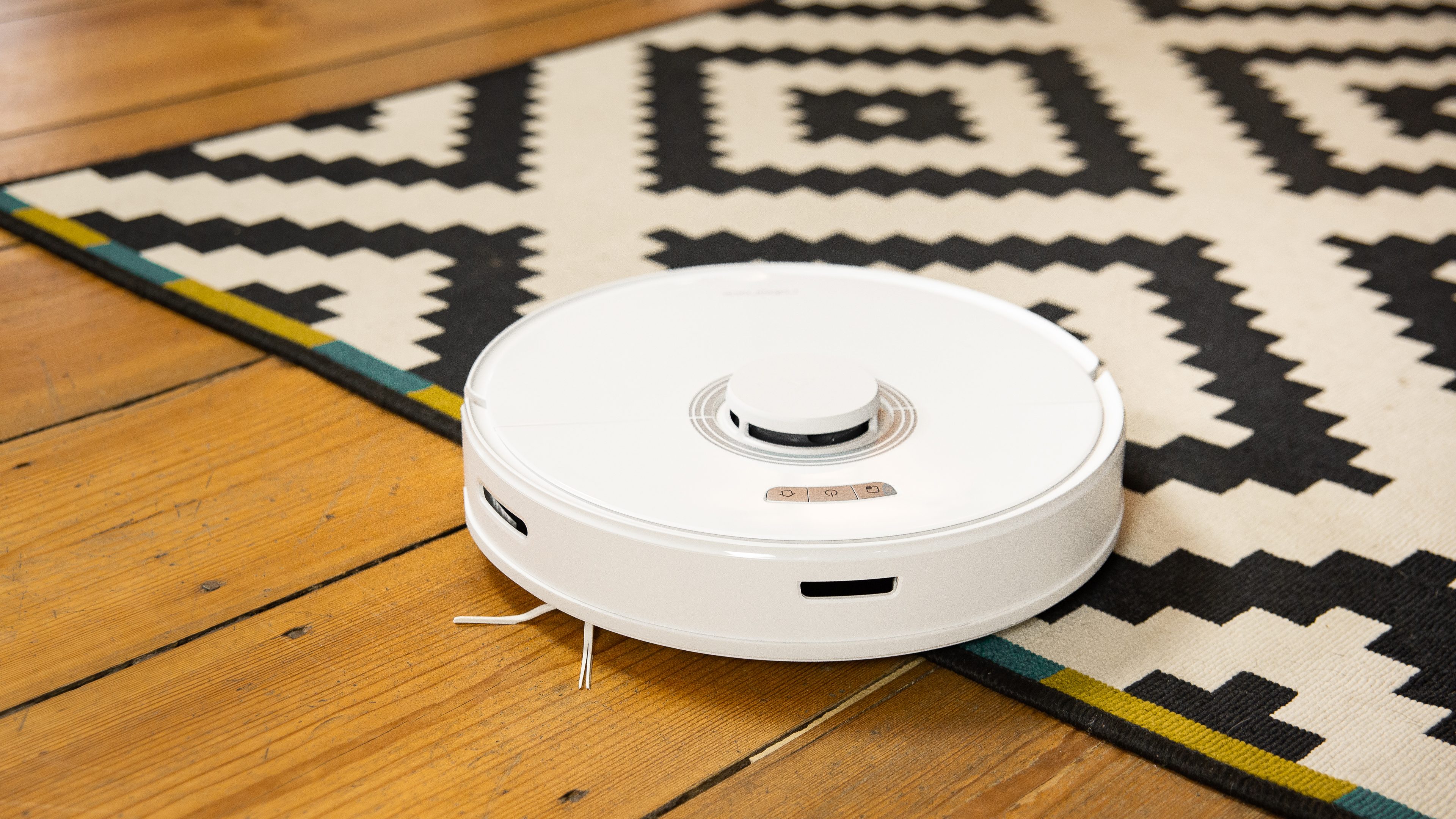 Roborock Q7 Max robot vacuum cleaner in review: High suction power