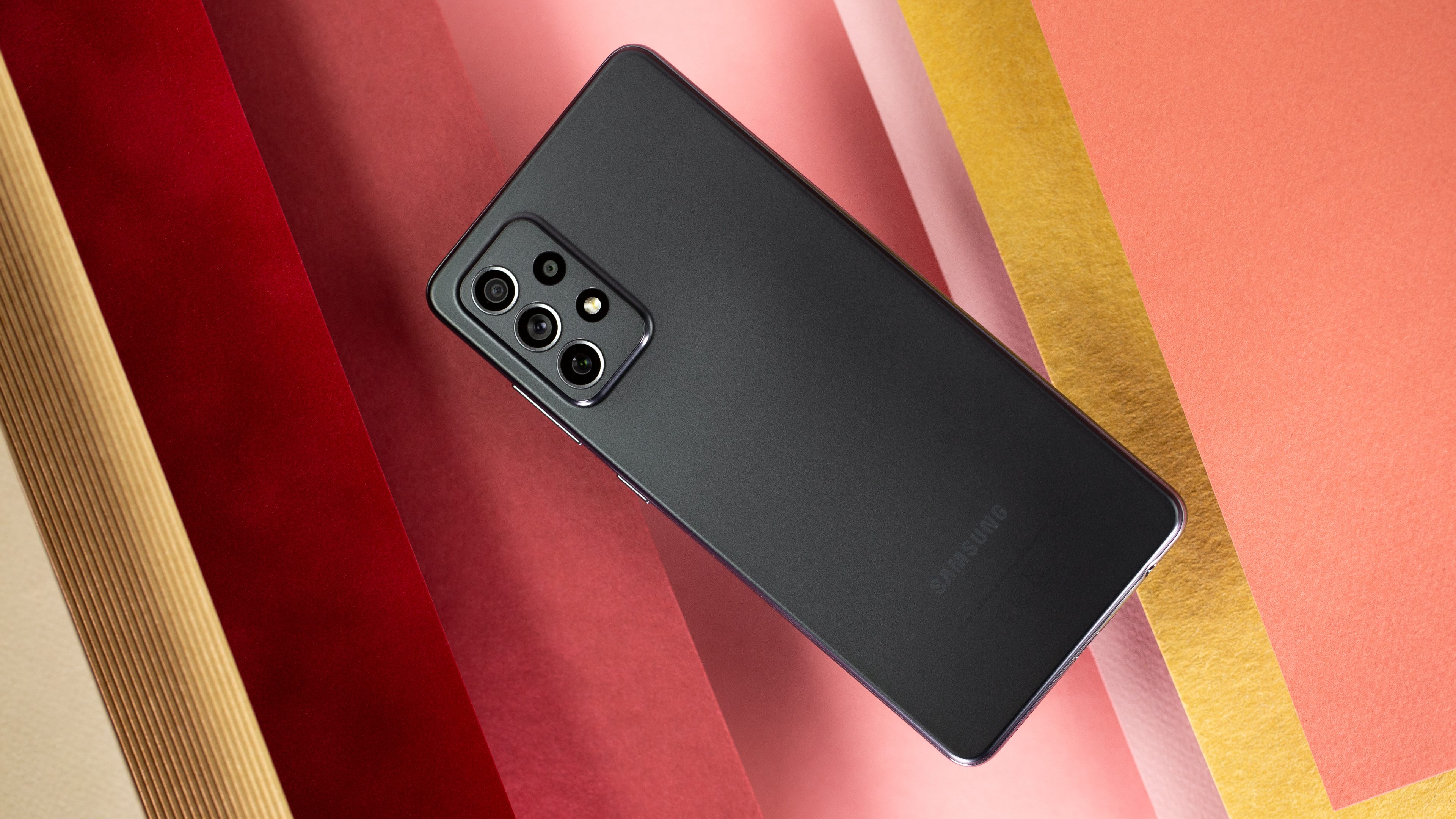 Comparativo: Redmi Note 10 Pro ou Galaxy A72; qual comprar