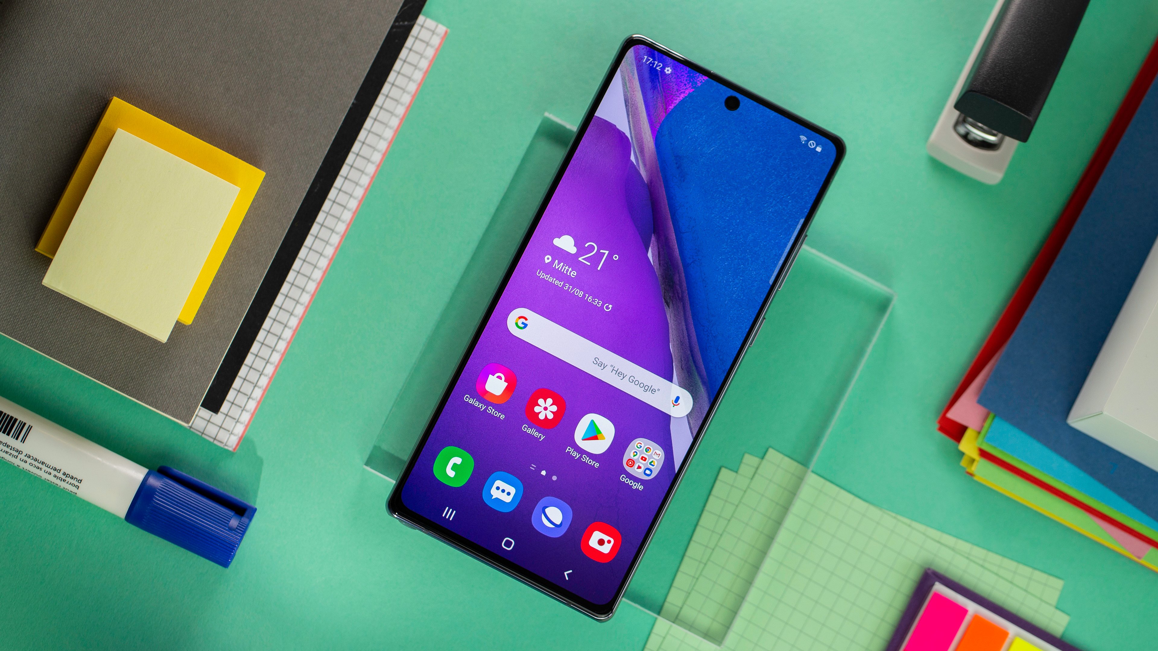 A 5G version of the smaller Samsung Galaxy Note 10 exists, but isn