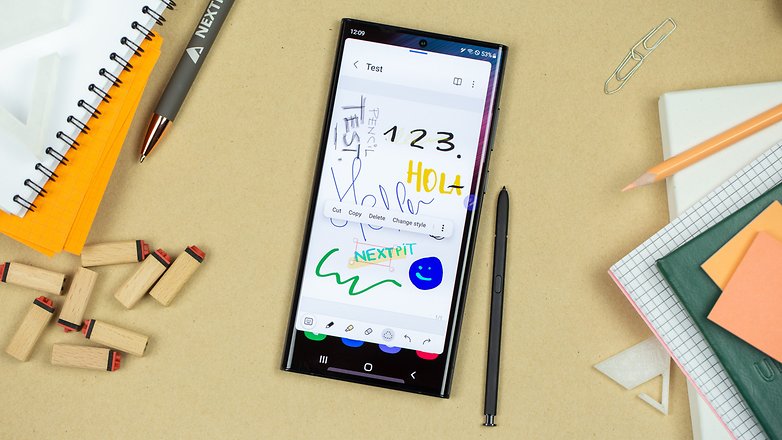 NextPit Samsung Galaxy S22 Ultra S Pen Note