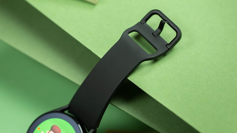 NextPit Samsung Galaxy Watch 4 strap