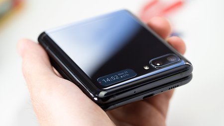 release date of samsung galaxy z flip