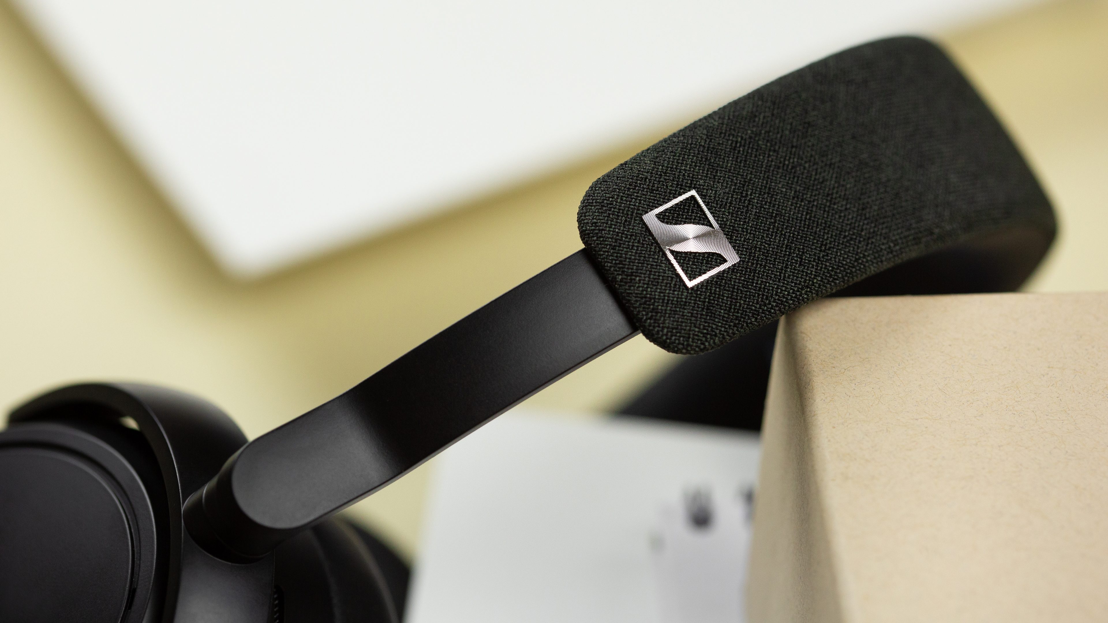 Sennheiser Momentum 4 Wireless ANC Headphones: Review 