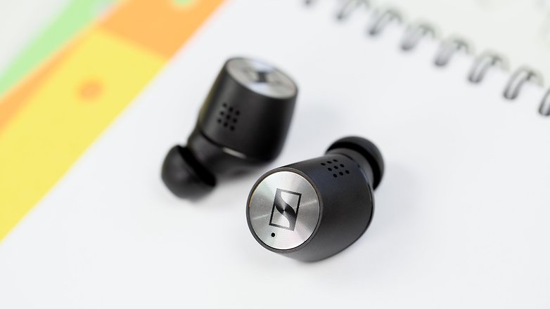 AndroidPIT Sennheiser Momentum Wireless 2 headphones detail
