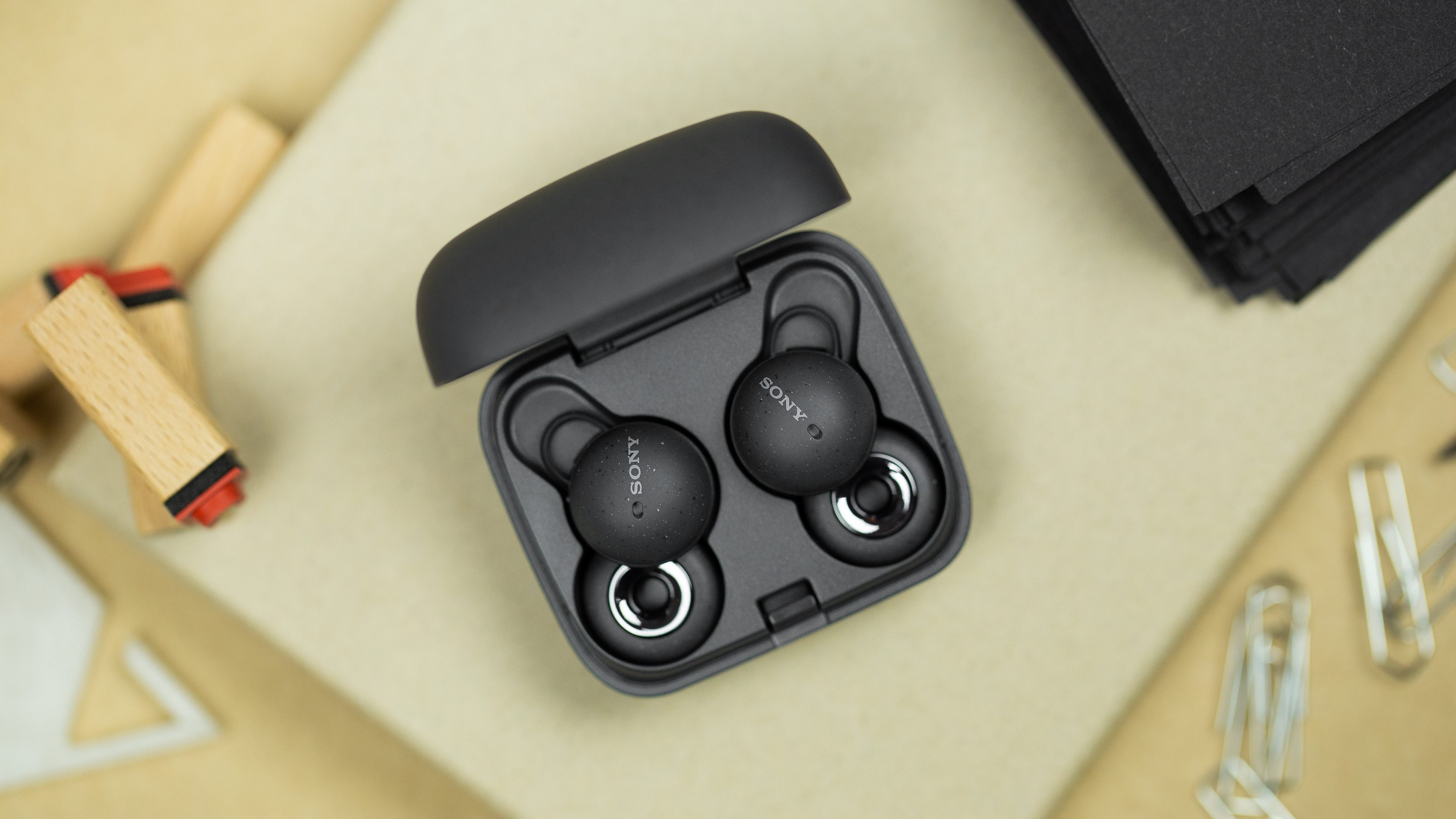 Sonys new linkbuds and flagship over-ear headphones leaked | nextpit
