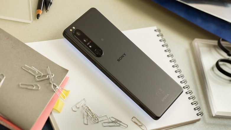 NextPit Sony Xperia 1 III back