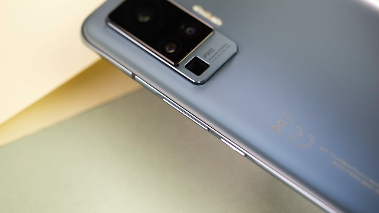 NextPit Vivo X51 side