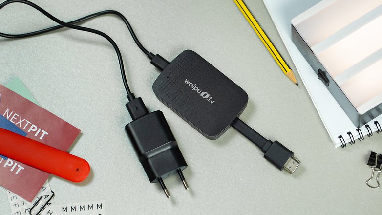 NextPit Waipu tv Streaming Stick plug