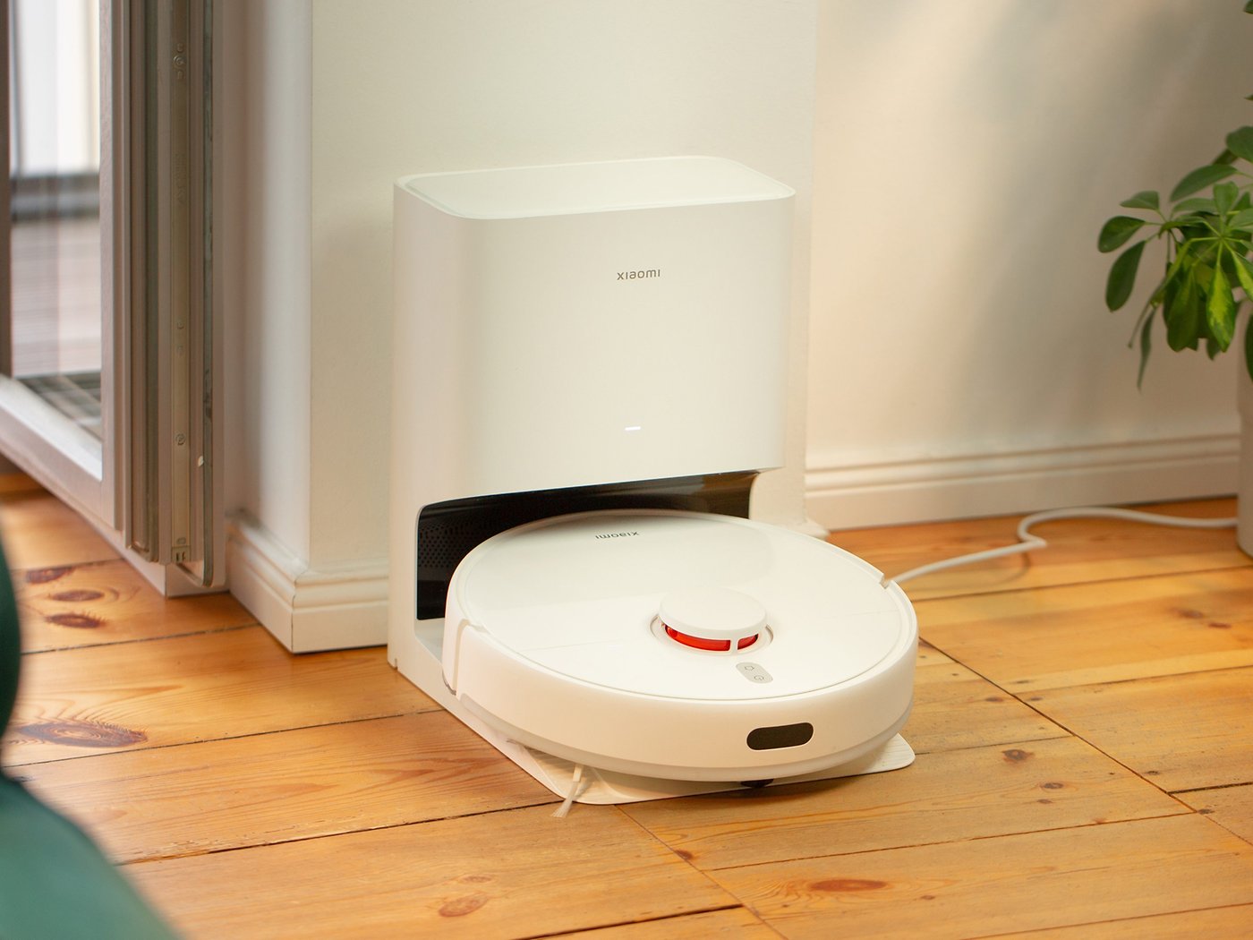 Narwal Freo Is an Obsessively Clean Smart Robot Vacuum