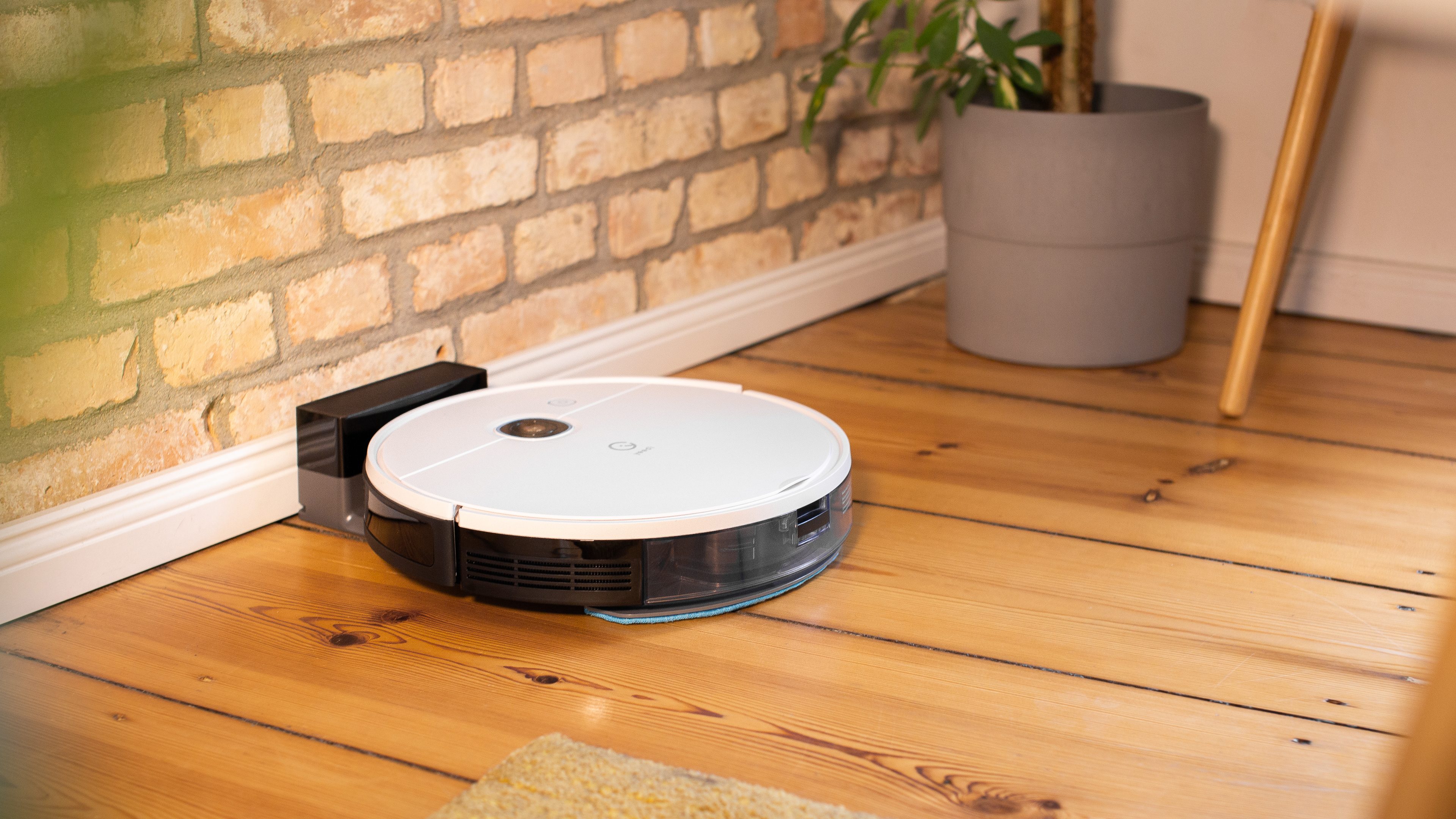 Roborock Q7 Max Wi-Fi Connected Robot Vacuum and  - Best Buy