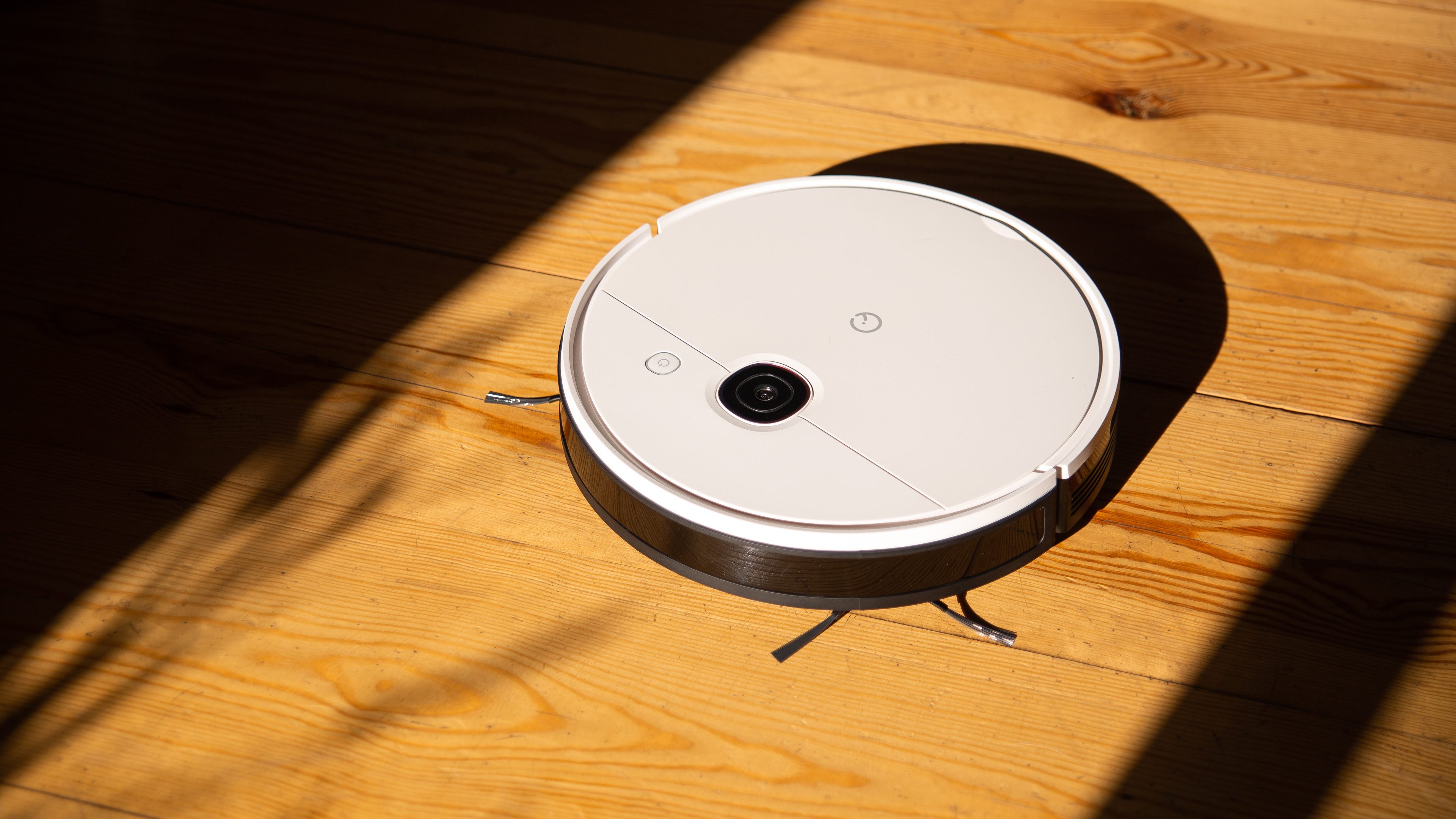 Do these five things to keep your robot vacuum working (or fix it) | nextpit