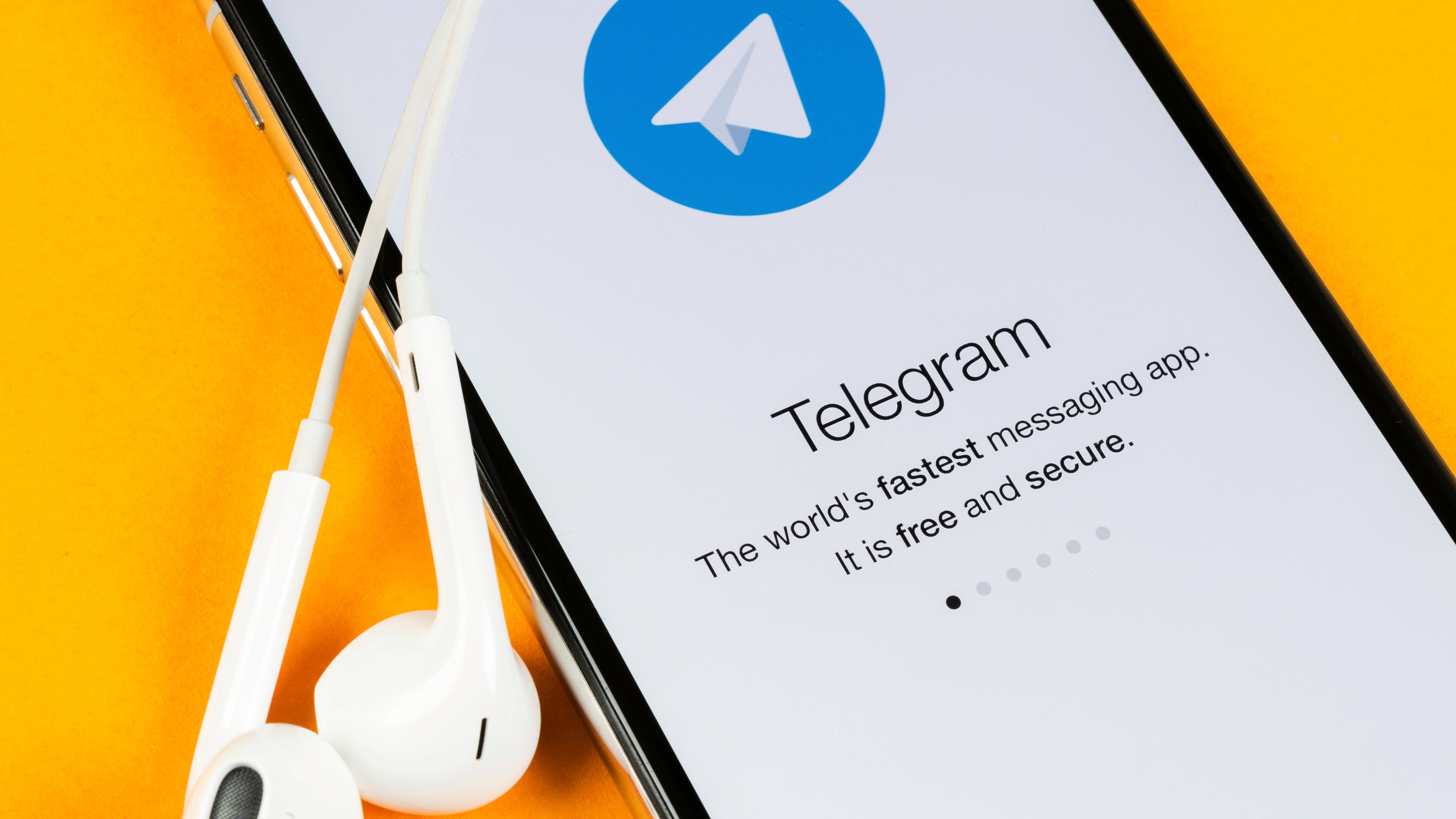 Telegram 4.8.10 downloading